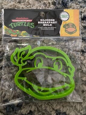 Nickelodeon Teenage Mutant Ninja Turtles Silicone Breakfast Mold - Lime Green